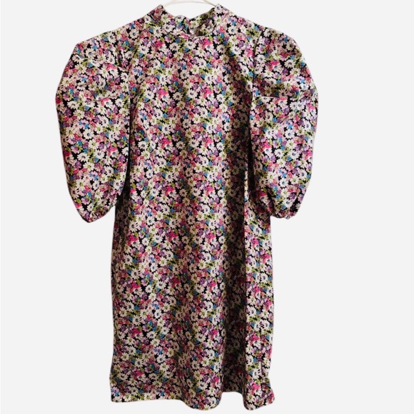 River Island Dresses & Skirts - RIVER ISLAND Floral Dress Women’s Size 6 US Small NEW with tags